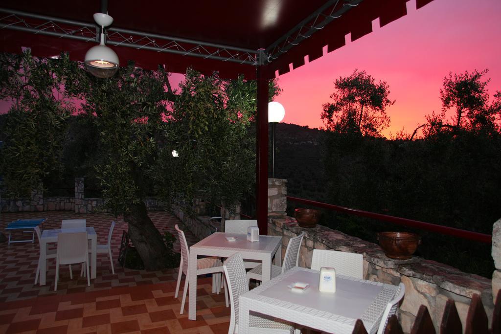 Agricostella Agriturismo Весте Екстериор снимка