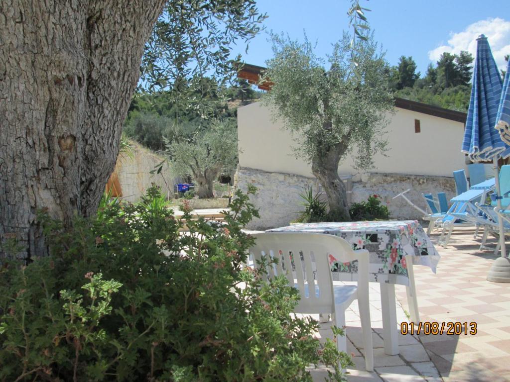 Agricostella Agriturismo Весте Екстериор снимка